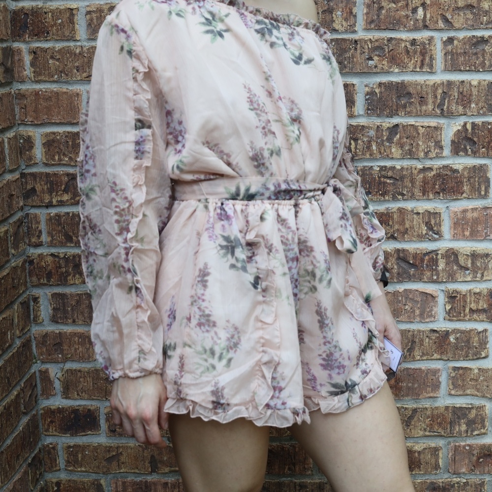 Goodnight Macaroon Floral Ruffled Romper NWT